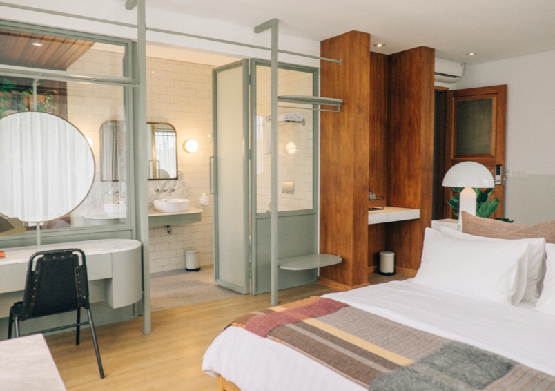 The House Tour Hotel